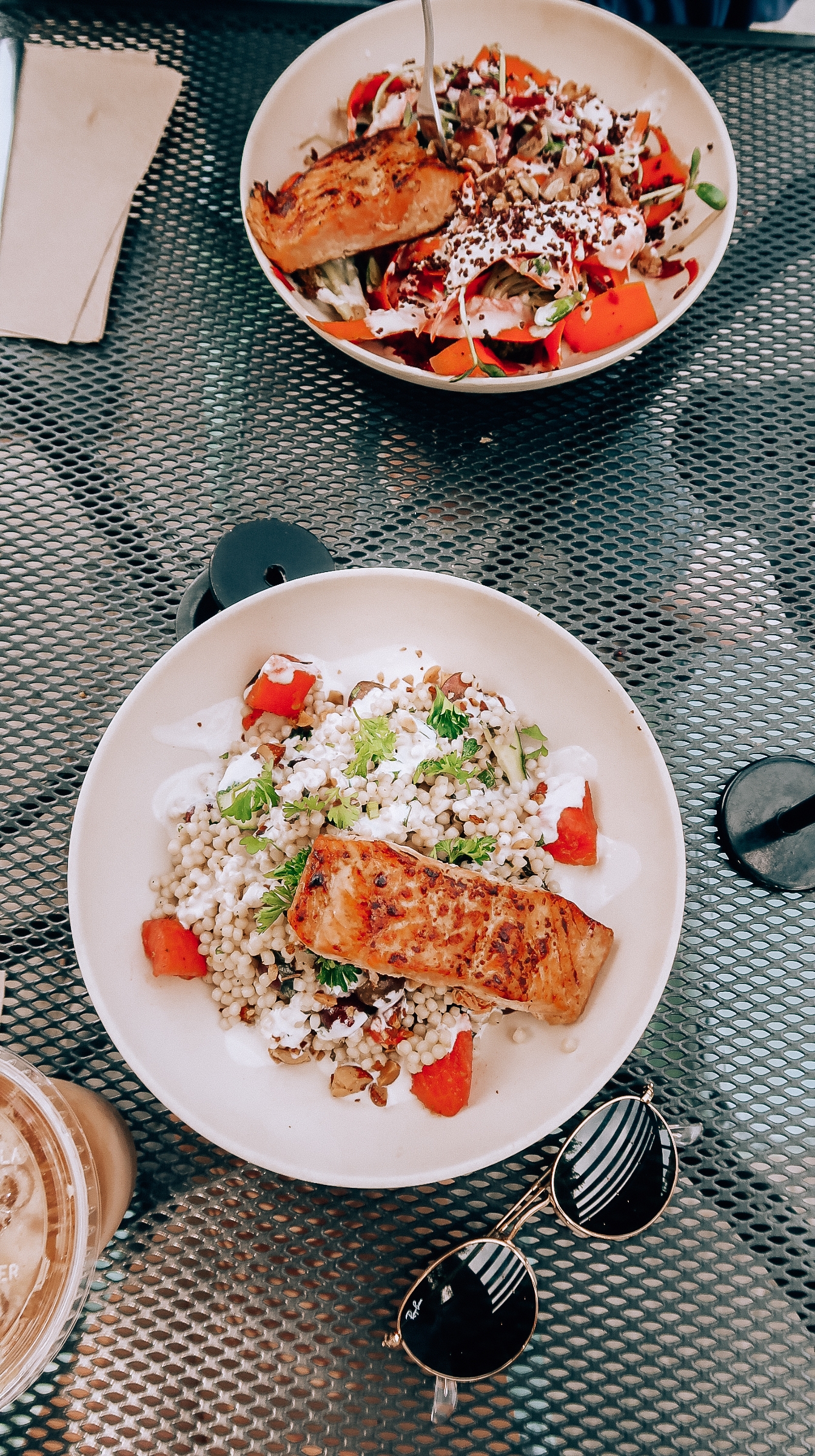 the-best-lunch-spots-in-chicago-the-blonde-in-pink